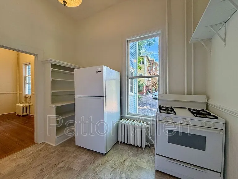 33 Starnes Ave #4 — Photo 12