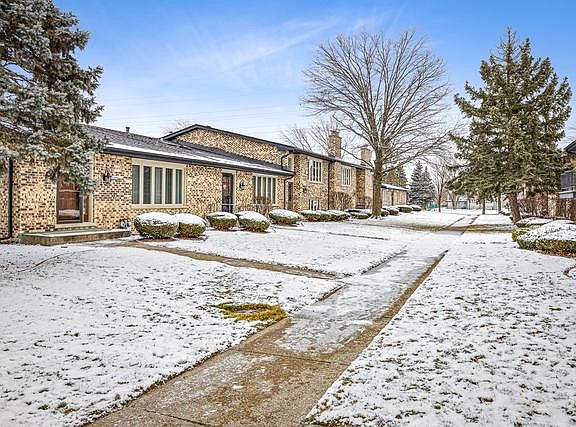 3rd image of 15412 Begonia Ct