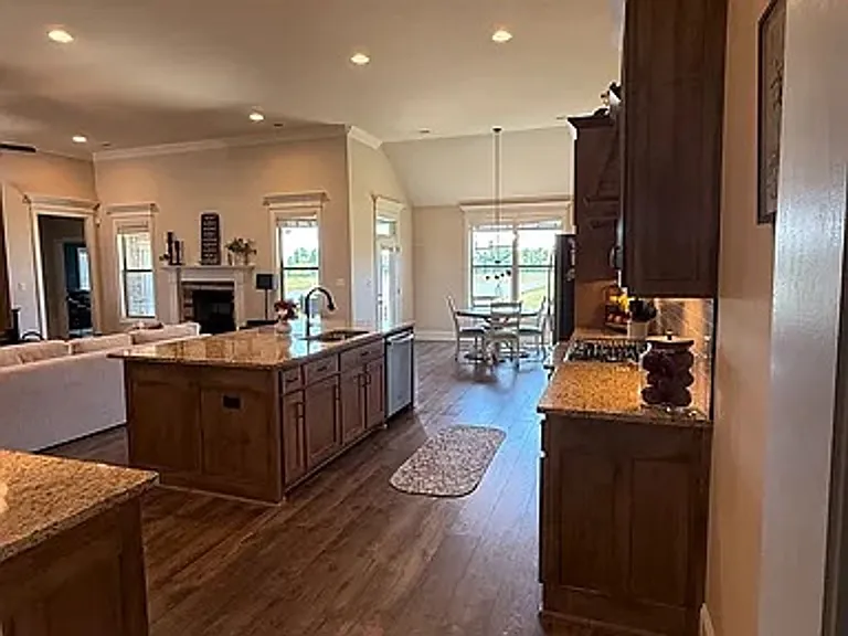 26316 Woodfield Dr — Photo 11