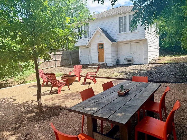 305 Lockhart Dr #B — Photo 21