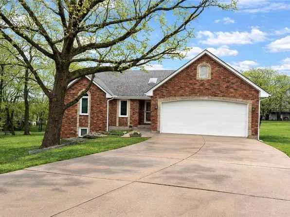 1141 NE Hunters Rdg, Lees Summit, MO 64086