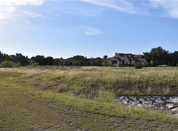 4th image of 1751 Hawthorne Loop