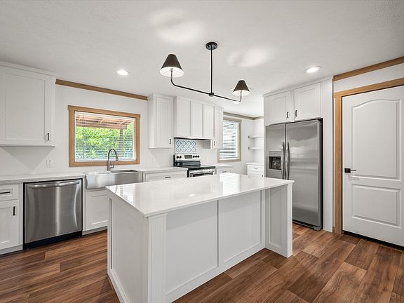 4th image of 716 N Wright Ave