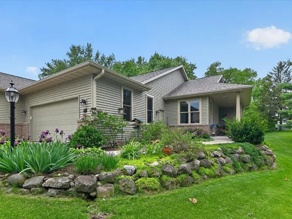 71 Berdella Ct, Cross Plains, WI 53528