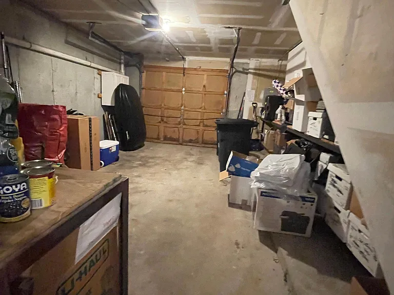 Garage / Storage