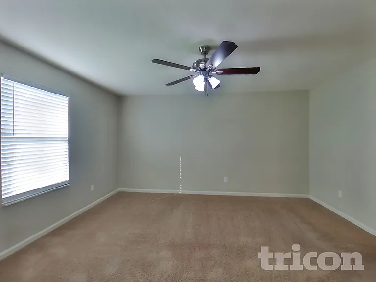77063 Crosscut Way — Photo 9