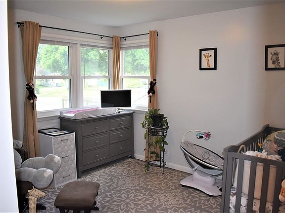 4th image of 2601 E Ashman St