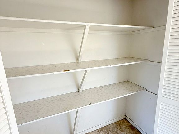 5th image of 306-308 N 19th Ave