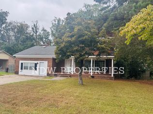 1214 Rodgers Dr, Tarboro, NC 27886