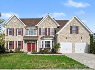 7512 Chasewater Dr, Harrisburg, NC 28075