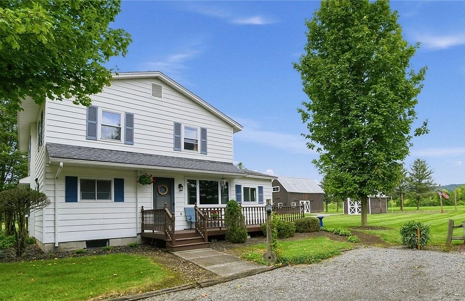 1st image of 102 Eaton St