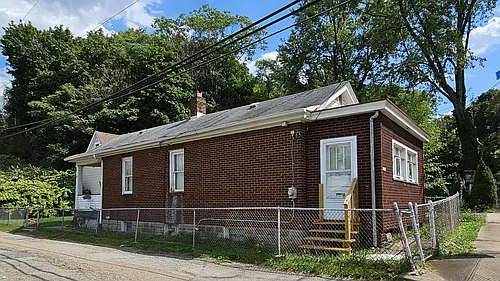 3306 Stafford St Photo 1