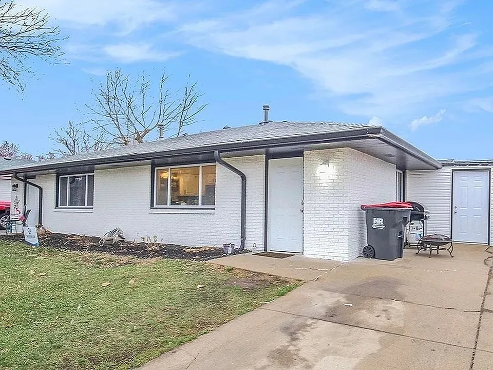 1201 SW 10th