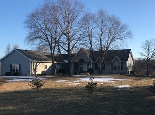 3050 Great Oak Ln, Green Bay, WI 54311