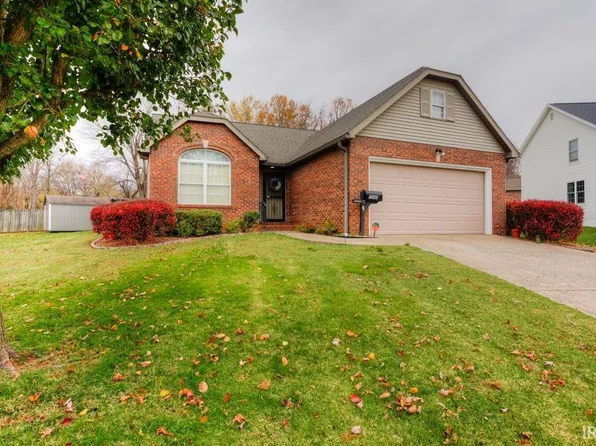 7948 Bayberry Dr, Evansville, IN 47711