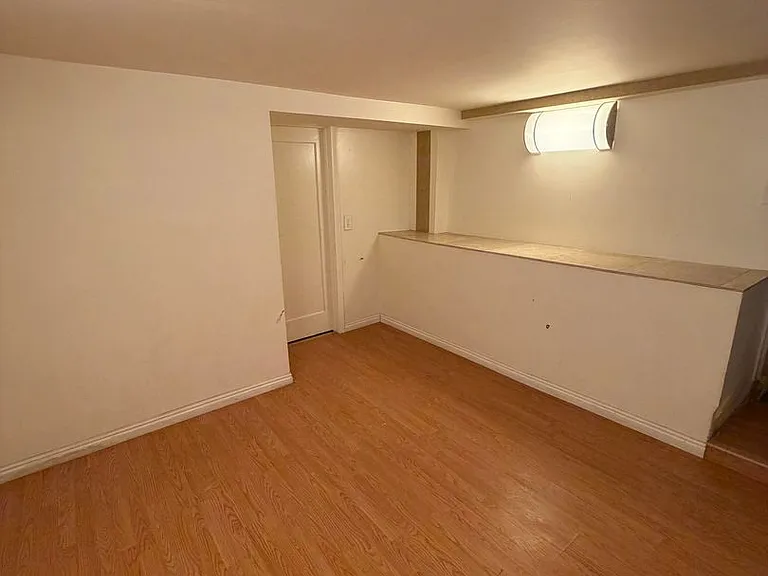 625 E Wilmington Ave — Photo 35
