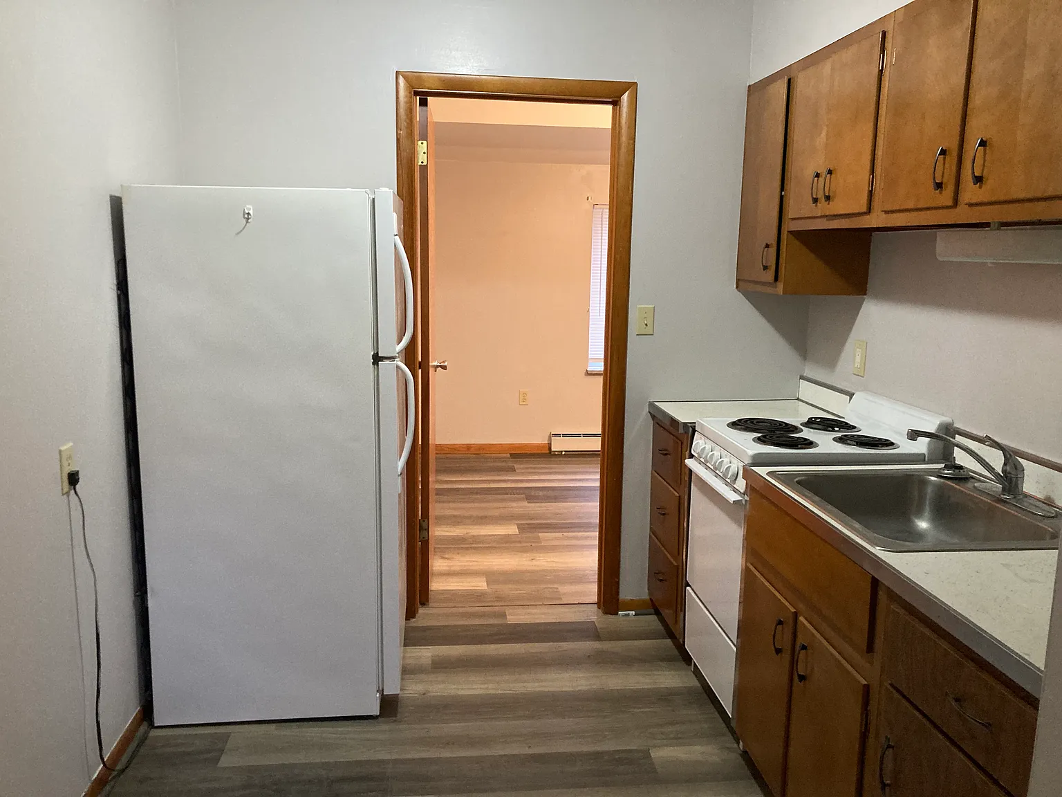 1 bed, 700 sqft, $800 — Photo 4
