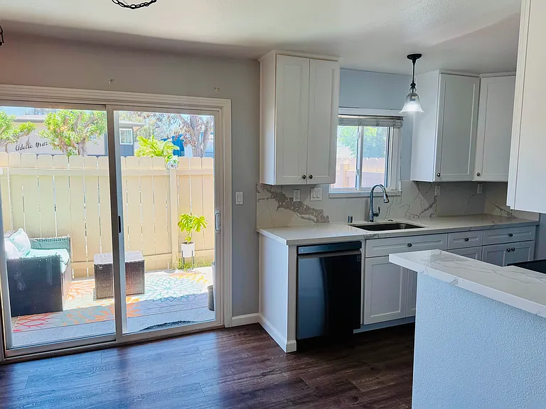 2744 Hornblend St #1 — Photo 13