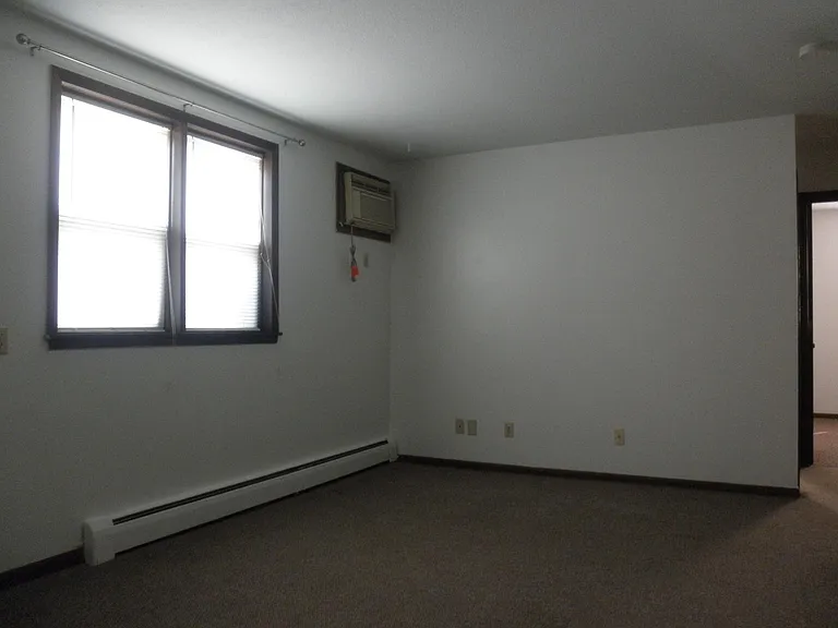 4837 NW 62nd Ave #OAK — Photo 4