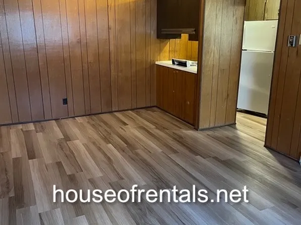 1005 Shawnee Trl #3, Carterville, IL 62918