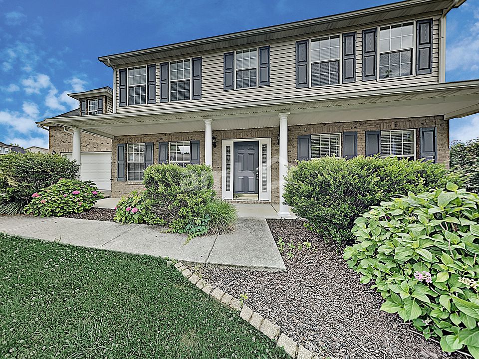 1st image of 719 Fox Landing Ln