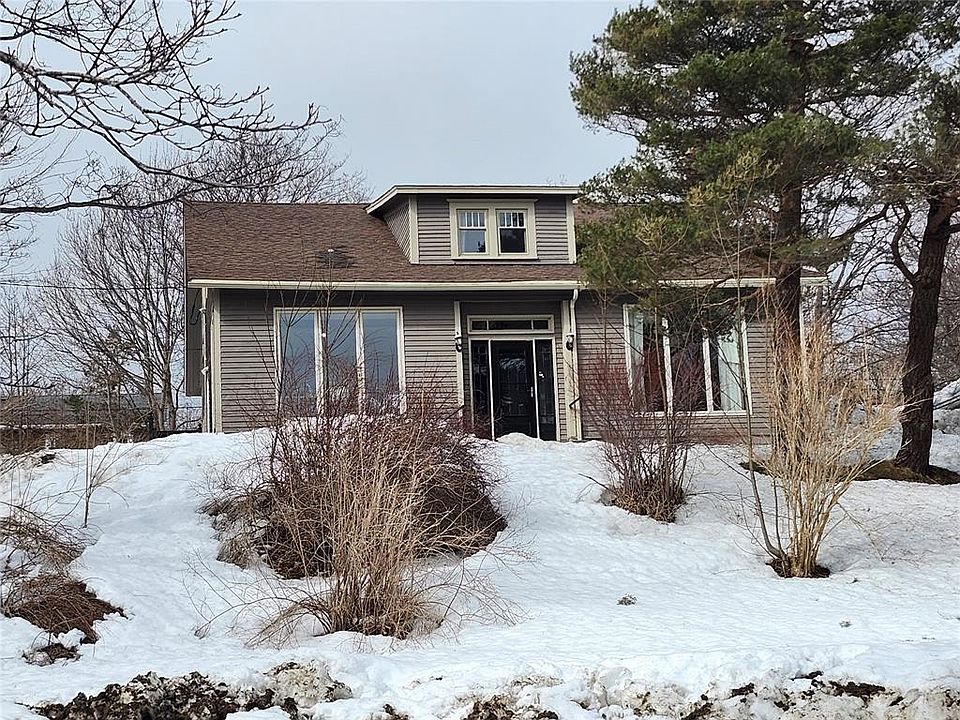 1st image of 300 Topsail Road