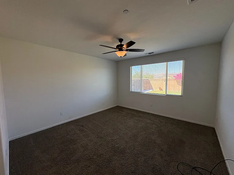 1620 W Porter Ave — Photo 15
