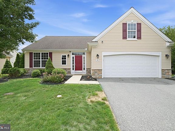2nd image of 80 Wheatsheaf Ln