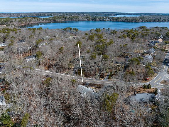 3rd image of 92 Azalea Drive