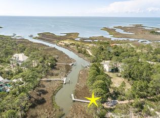 1647 Gannet Trl, Saint George Island, FL 32328