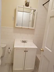 Rented by SubHut Realty USA, Inc.