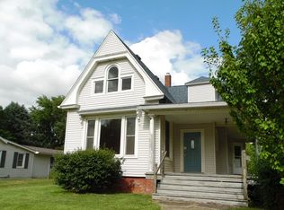 1908 13th St, Viola, IL 61486