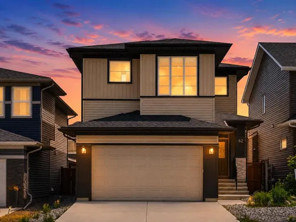 62 W Evansfield Grn NW, Calgary, AB T3P 1J9