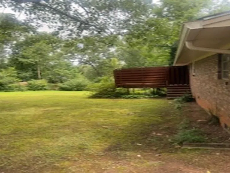 2407 Summerland Dr — Photo 23