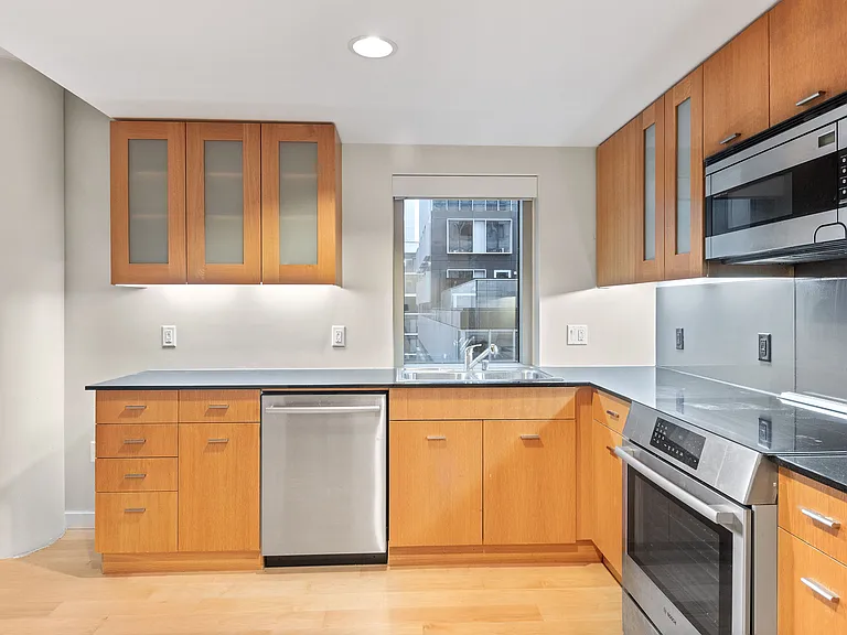 355 1st St #S502 — Photo 15