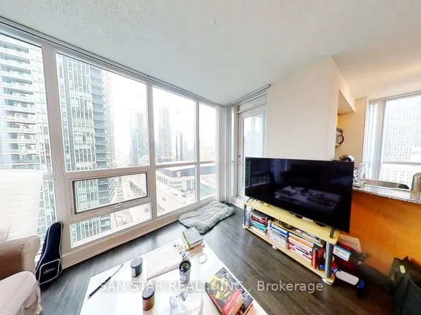 16 Yonge St, Toronto, ON