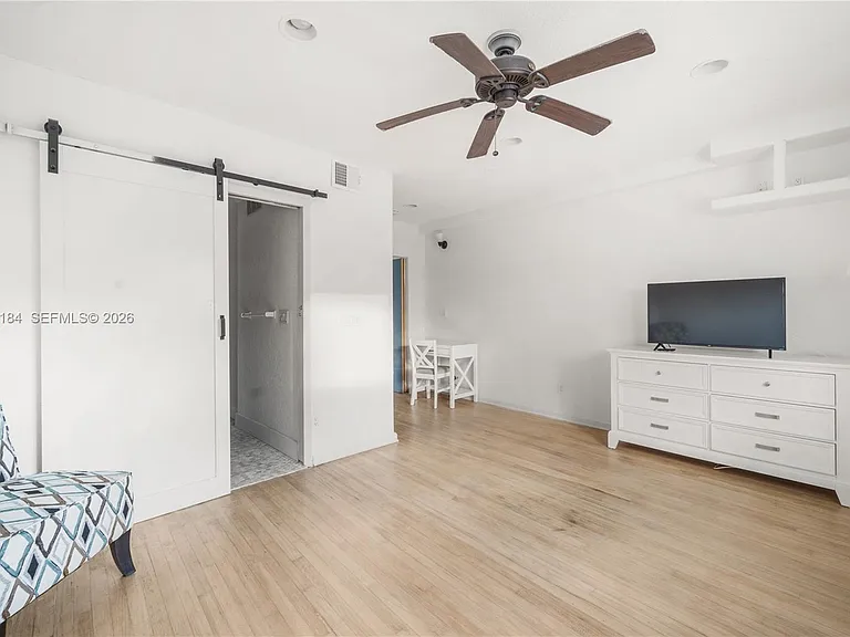 905 Sunrise Ln #905 — Photo 19