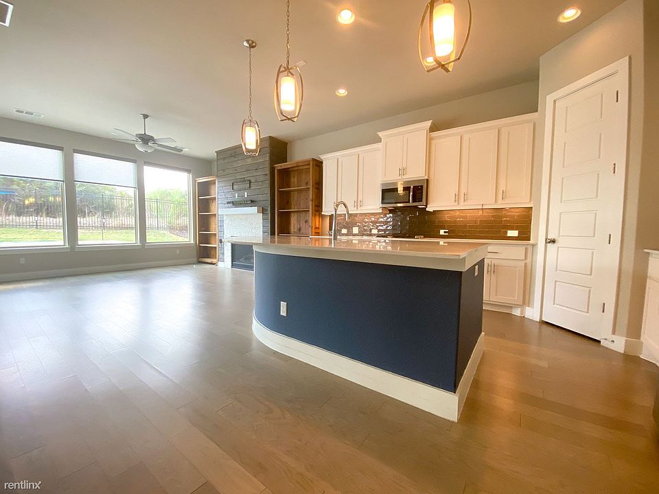 1st image of 654 Dayridge Dr