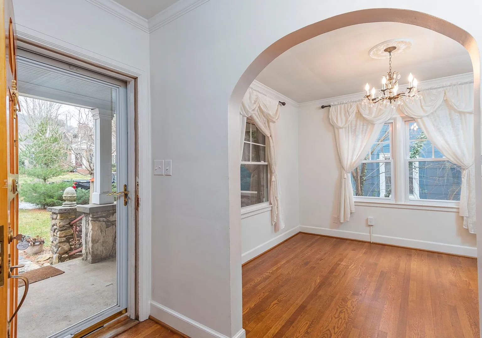 Charming North Asheville Home — Photo 4
