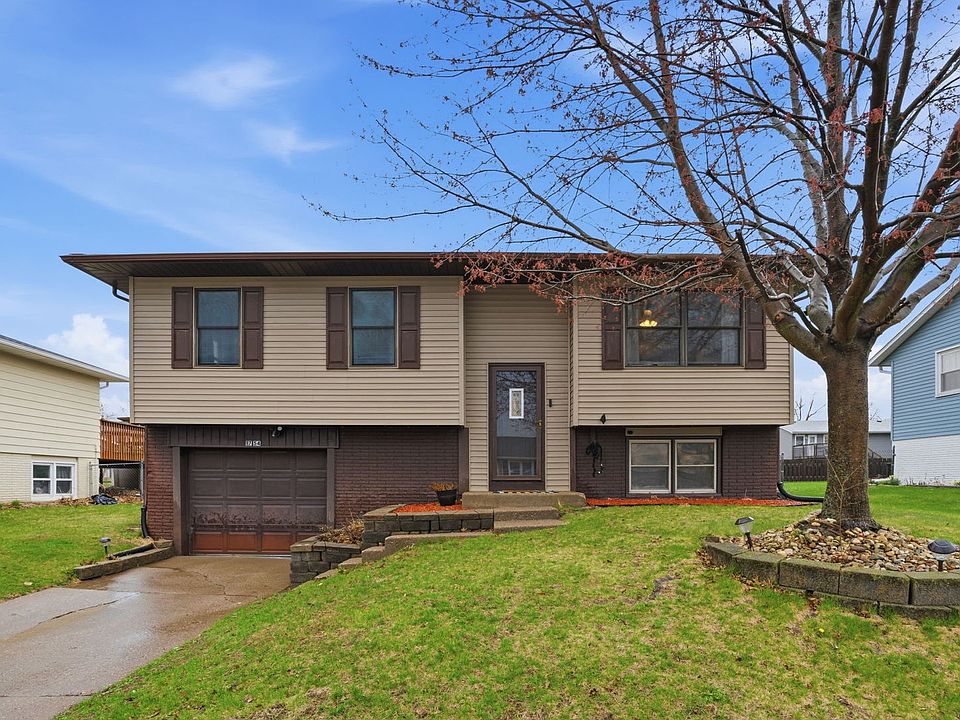 1st image of 1754 Valley Dr