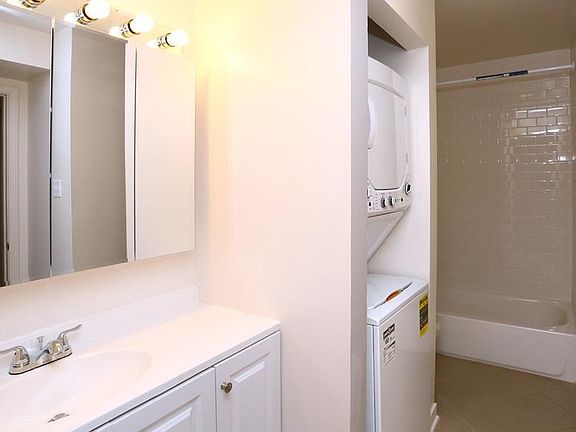 2nd image of 2544 Crystal Ct APT 102