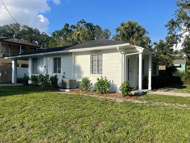 4223 W Empedrado St — Photo 3