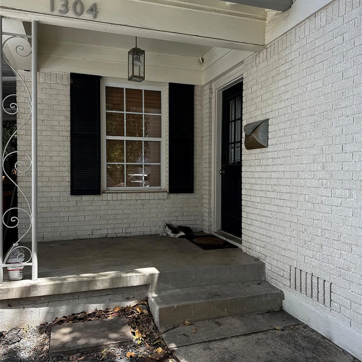 3 bed, 2.0 bath, 1452 sqft, $3,150 — Photo 2