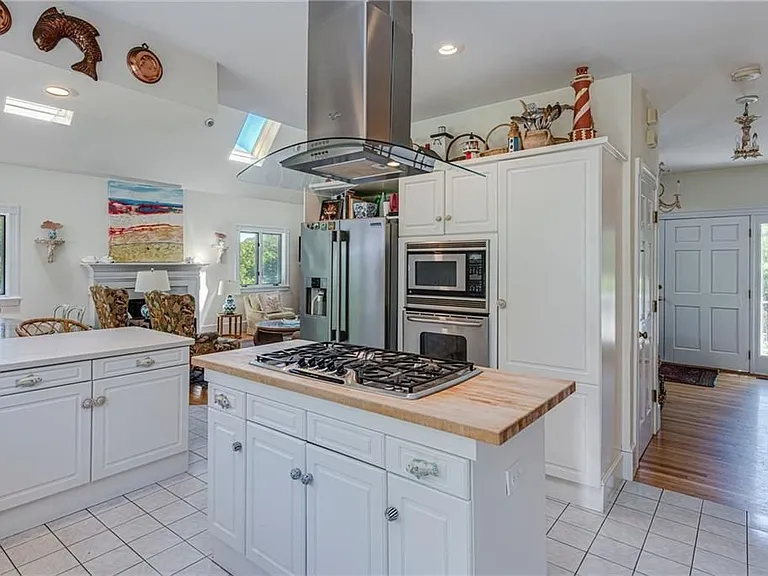 39 Brenton Rd — Photo 11