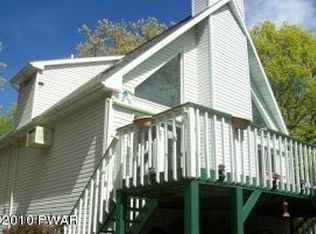 442 Mallard Ln, Bushkill, PA 18324