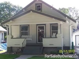 2726 S 11th St, Lincoln, NE 68502