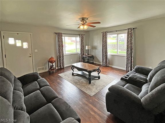 3rd image of 108 S Belleview Dr