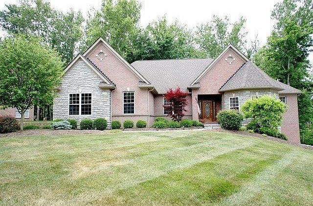 1st image of 8199 Hamptonshire Dr