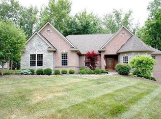 8199 Hamptonshire Dr, Cleves, OH 45002