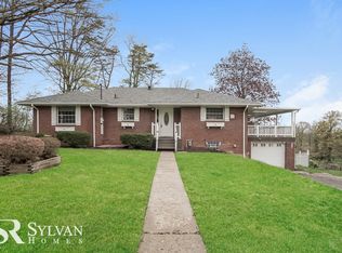 135 Spring Hill Rd, Aliquippa, PA 15001